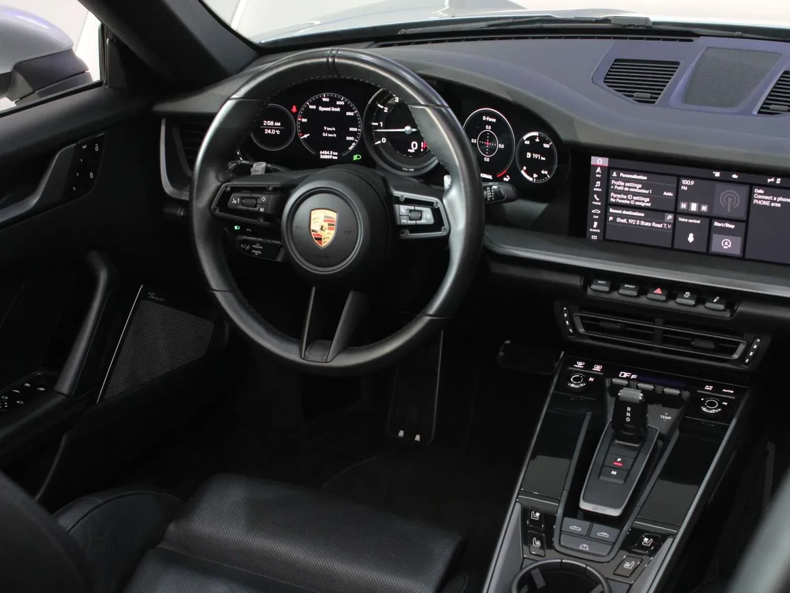 Porsche 911 Carrera S - view 8