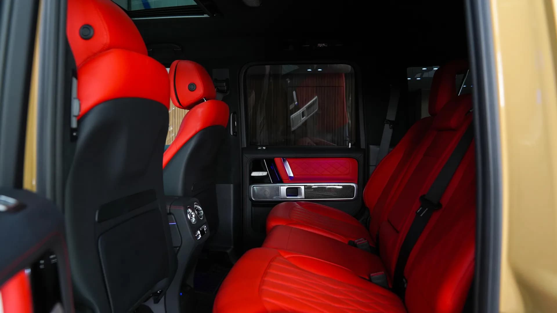 Mercedes-Benz G63 AMG - view 5