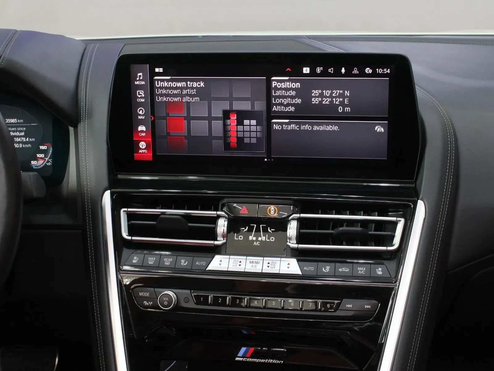 BMW M8 Convertible - view 5