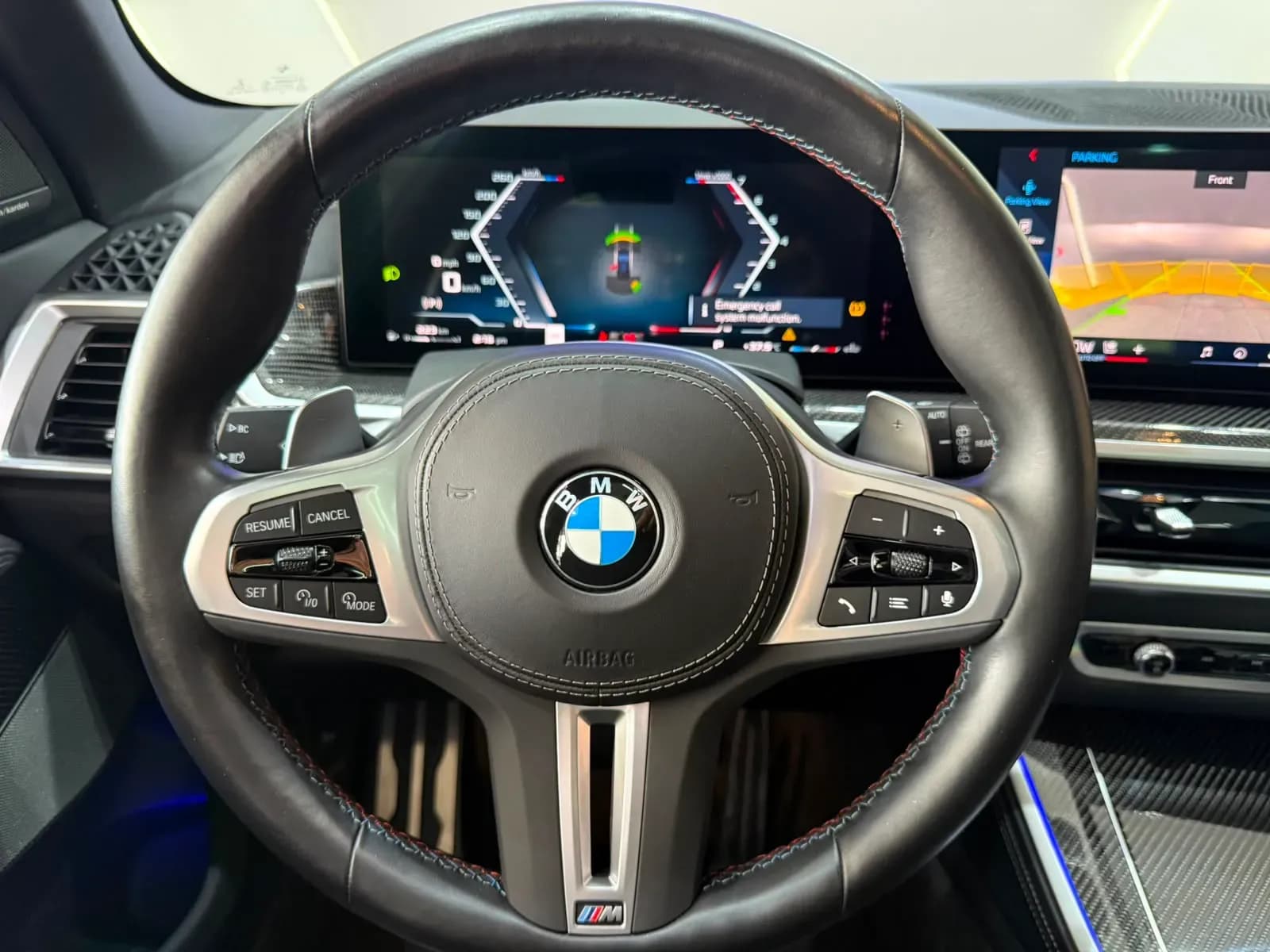 BMW X5 - view 3