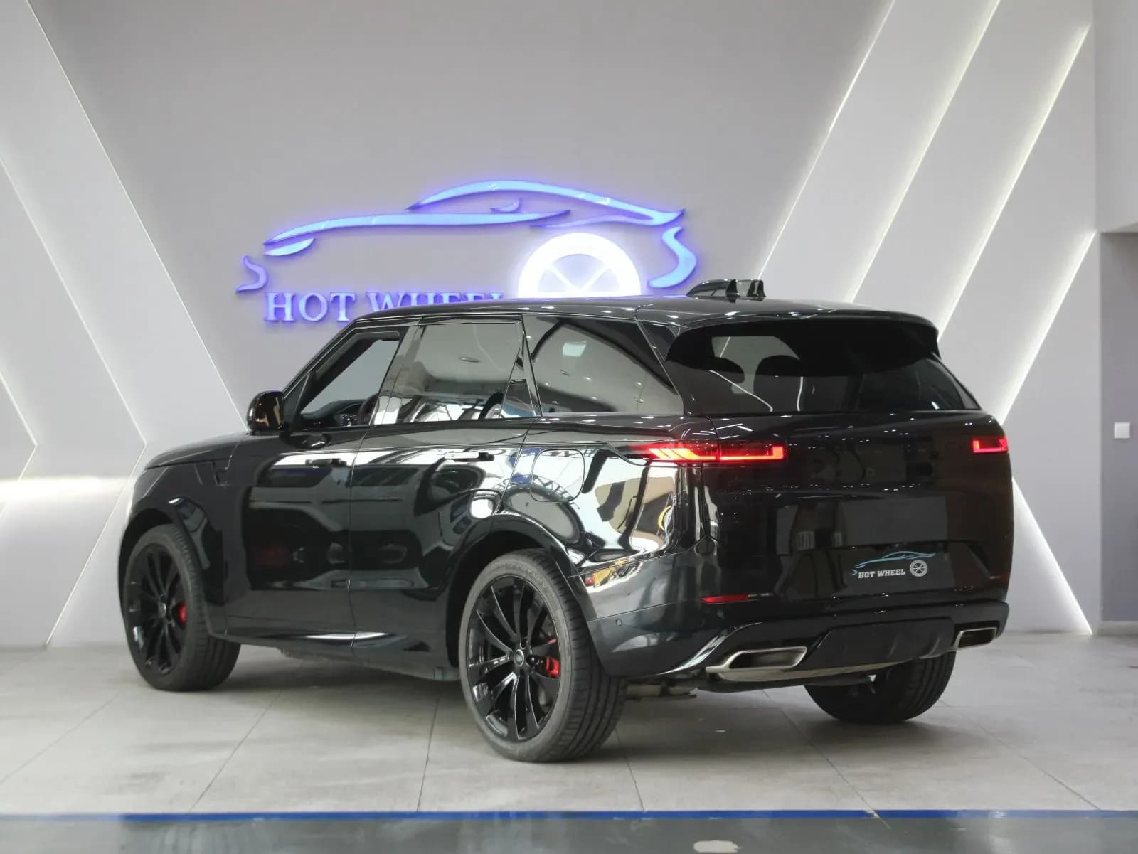 Land Rover Range Rover Sport P510e - view 2