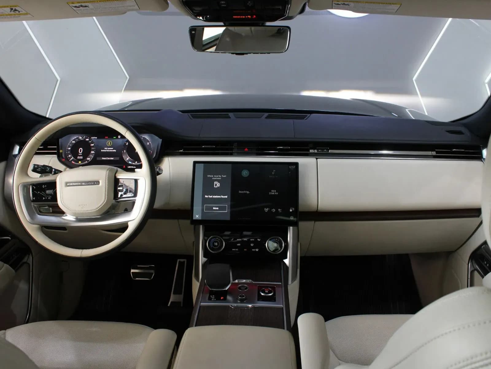 Land Rover Range Rover Vogue Autobiography - view 5